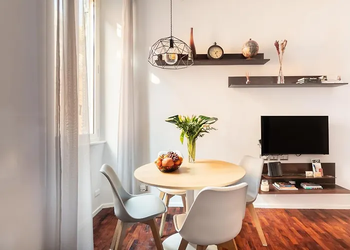 Living RHome - Condotti Apartment